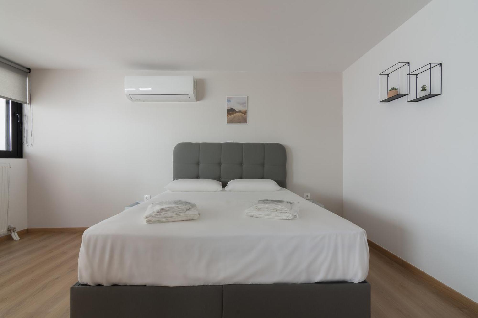 Leochares Lifestyle Apartments - Self Check-In Athens Room photo
